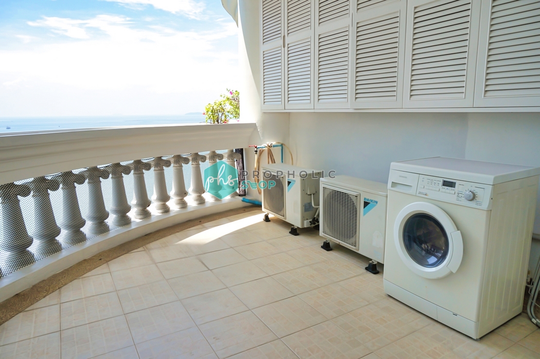 Hot Price | For Rent | 200 sqm. Gorgeous 3Bed Apartment with Lovely View of Pattaya Bay