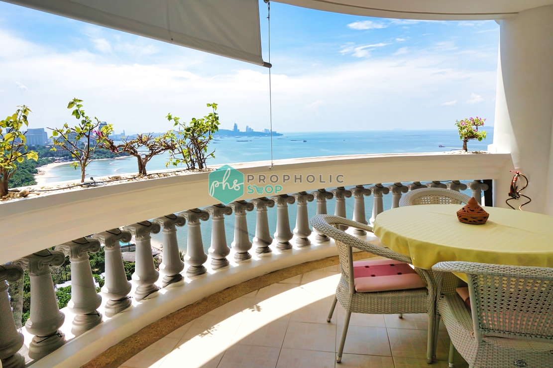 Hot Price | For Rent | 200 sqm. Gorgeous 3Bed Apartment with Lovely View of Pattaya Bay